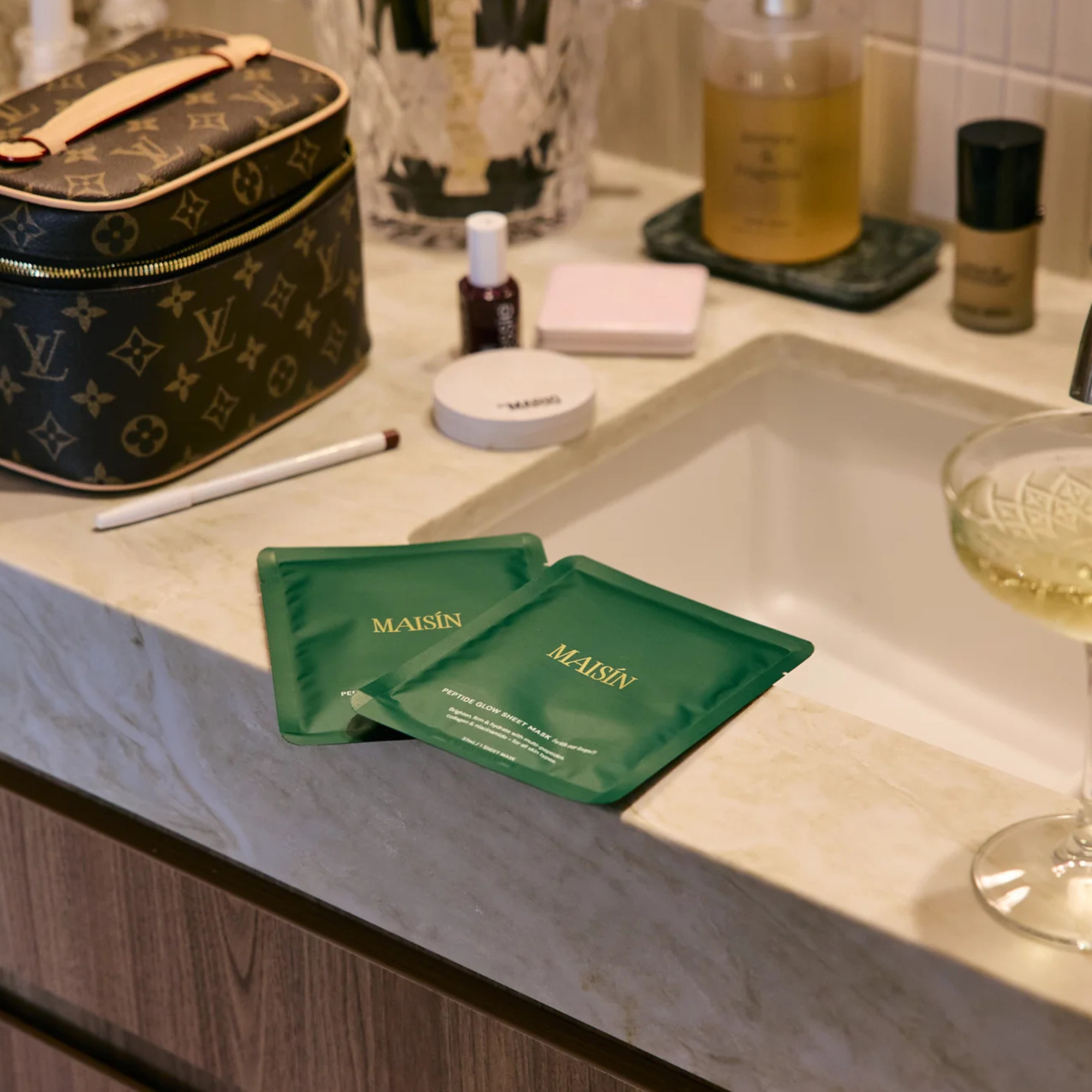 Peptide Glow Sheet Mask